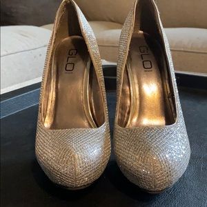 Size 10 Glo Jeans Heels